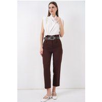 Gerade Hose mit hohem Bund und Gürtel