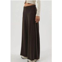Fließende High-Waist-Hose mit weitem Bein