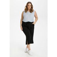 Weite Culotte mit Bindegürtel