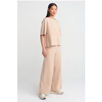 Strickhose mit hoher Taille und weitem Bein