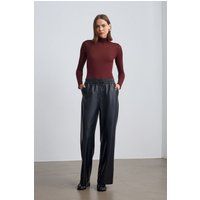 Weite Kunstlederhose mit Gummizug