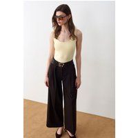 Elegante weit geschnittene Bundfaltenhose