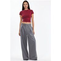 Hochtaillierte Hose mit weitem Bein