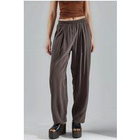 Weite Hose mit Plisseefalten