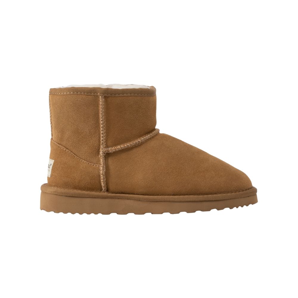 Klassische kurze Schafsfell-Stiefeletten aus Wildleder