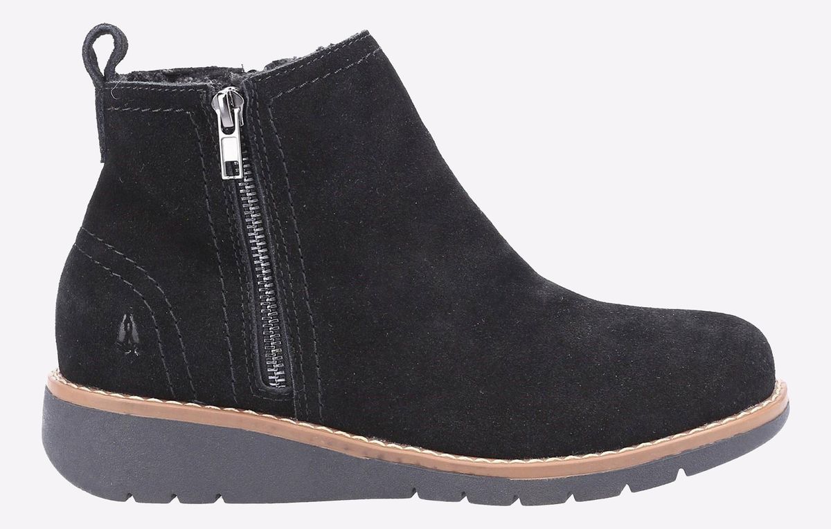 Wasserabweisende Wildleder-Stiefeletten mit Keilabsatz