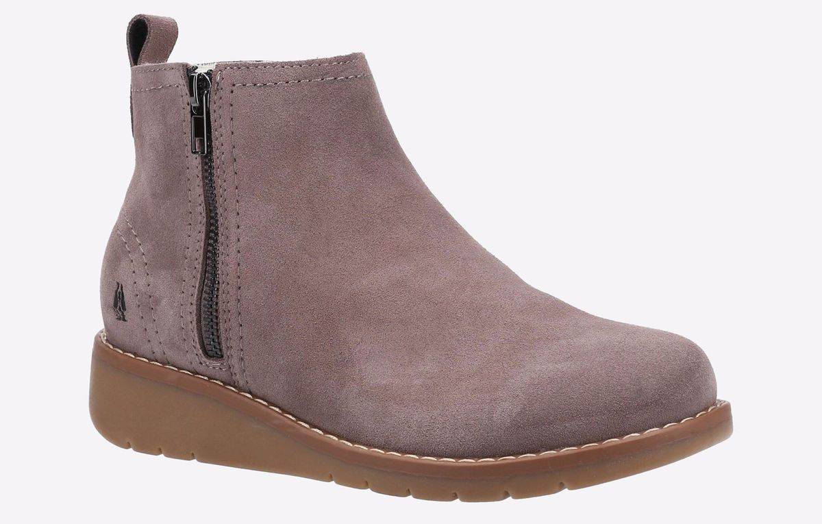Wasserabweisende Wildleder-Stiefeletten mit Keilabsatz