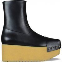 Lederstiefeletten mit Nieten und Plateau