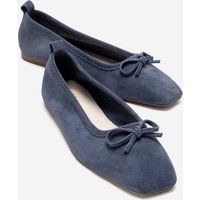 Ballerinas aus Veloursleder mit Schleife