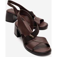 Moderne Leder-Sandalen mit Blockabsatz