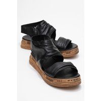 Handgefertigte Plateausandalen aus gerafftem Leder