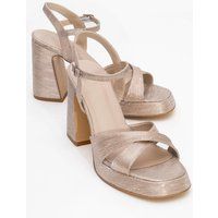 Schimmernde Plateau-Sandalen mit ausgestelltem Absatz