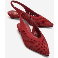 Slingback-Pumps aus Lasercut-Wildleder