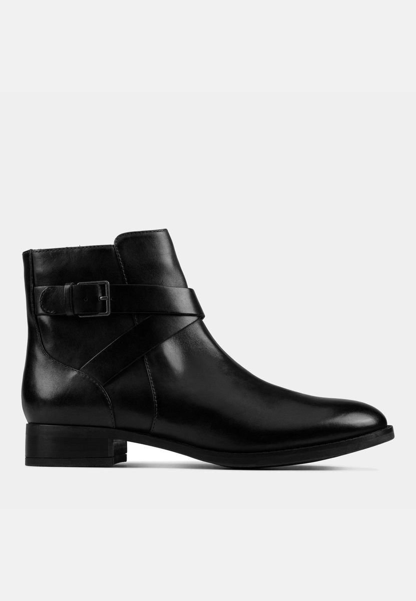 Elegante Leder-Stiefeletten mit Schnalle