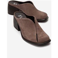 Elegante Wildleder-Mules mit Blockabsatz