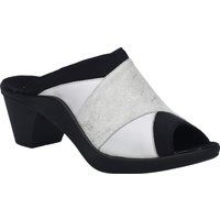 Offene Mules im Geometrie-Design