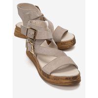 Plateau-Sandalen aus Wildleder mit Doppelschnalle