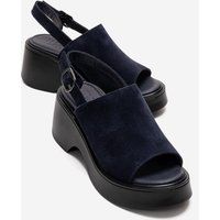 Minimalistische Plateau-Sandalen aus Wildleder