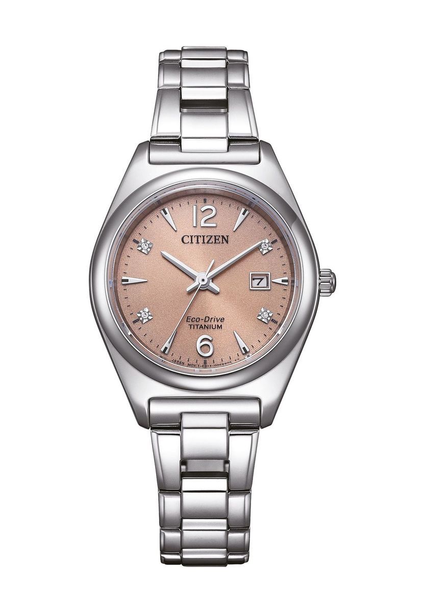Elegante Titan Eco-Drive Armbanduhr