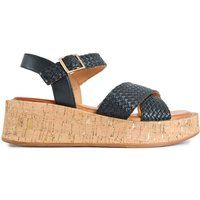Flatform-Sandalen mit geflochtenen Riemen