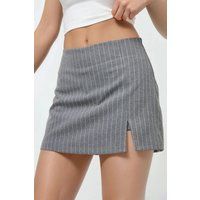 Gestreifter Mini-Skort mit Schlitz