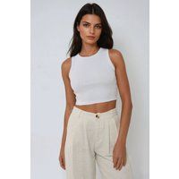 Rippstrick Crop-Top mit Rundhalsausschnitt