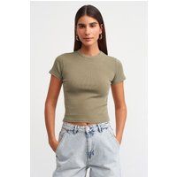 Geripptes Slim Fit Crop-Shirt