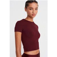 Körpernahes Crop T-Shirt mit Rundhalsausschnitt