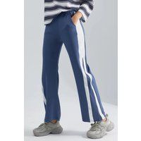 Weite Hose mit Kontraststreifen