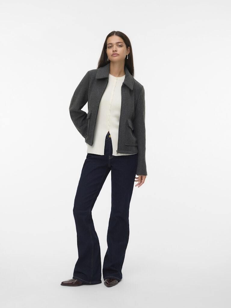 Kurze Jacke in Wolloptik mit Taschen