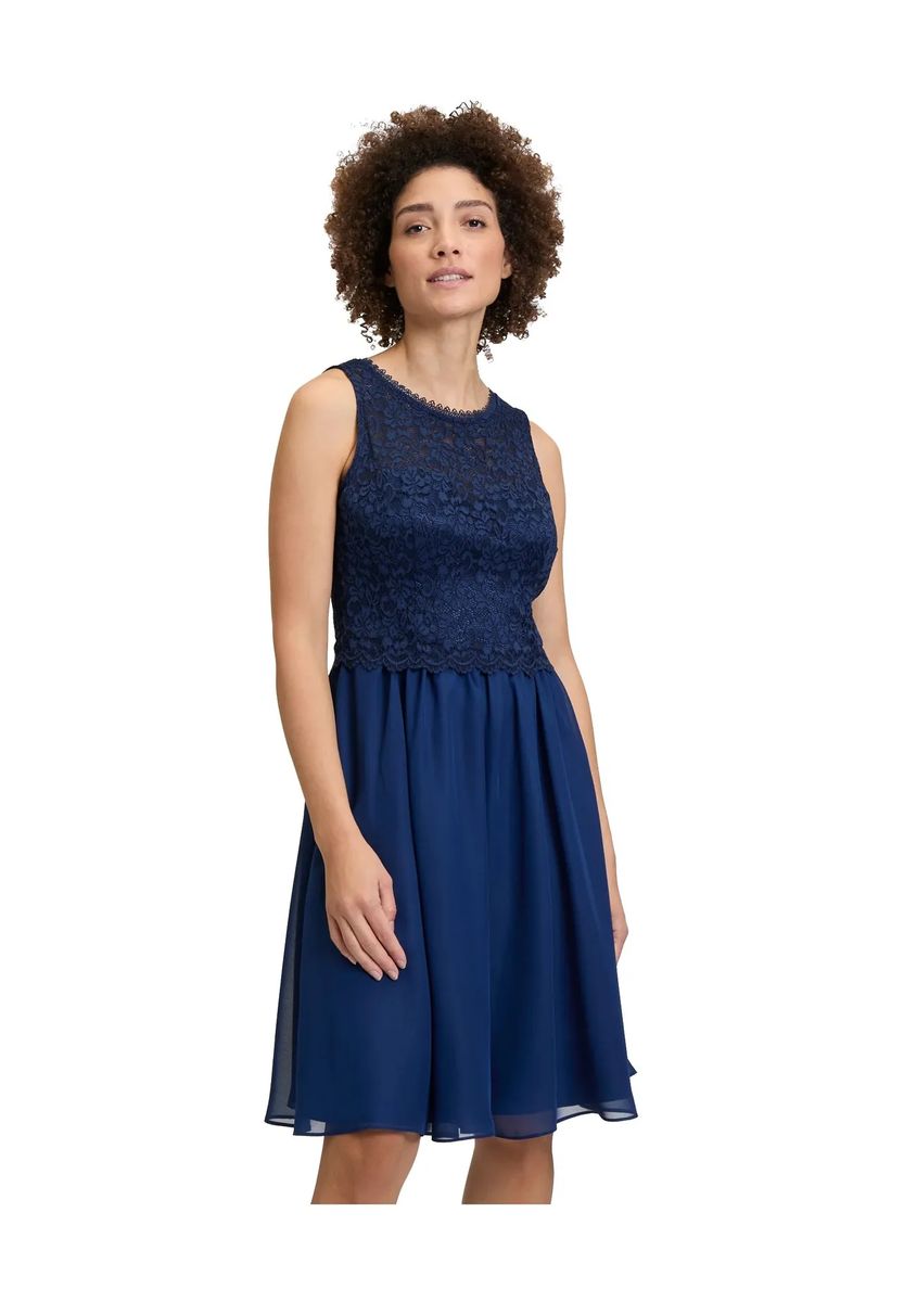 Elegantes Cocktailkleid mit floraler Spitze