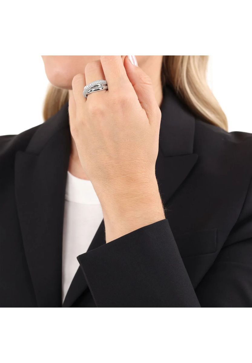 Ineinander Verschlungener Zirkonia Pave Ring