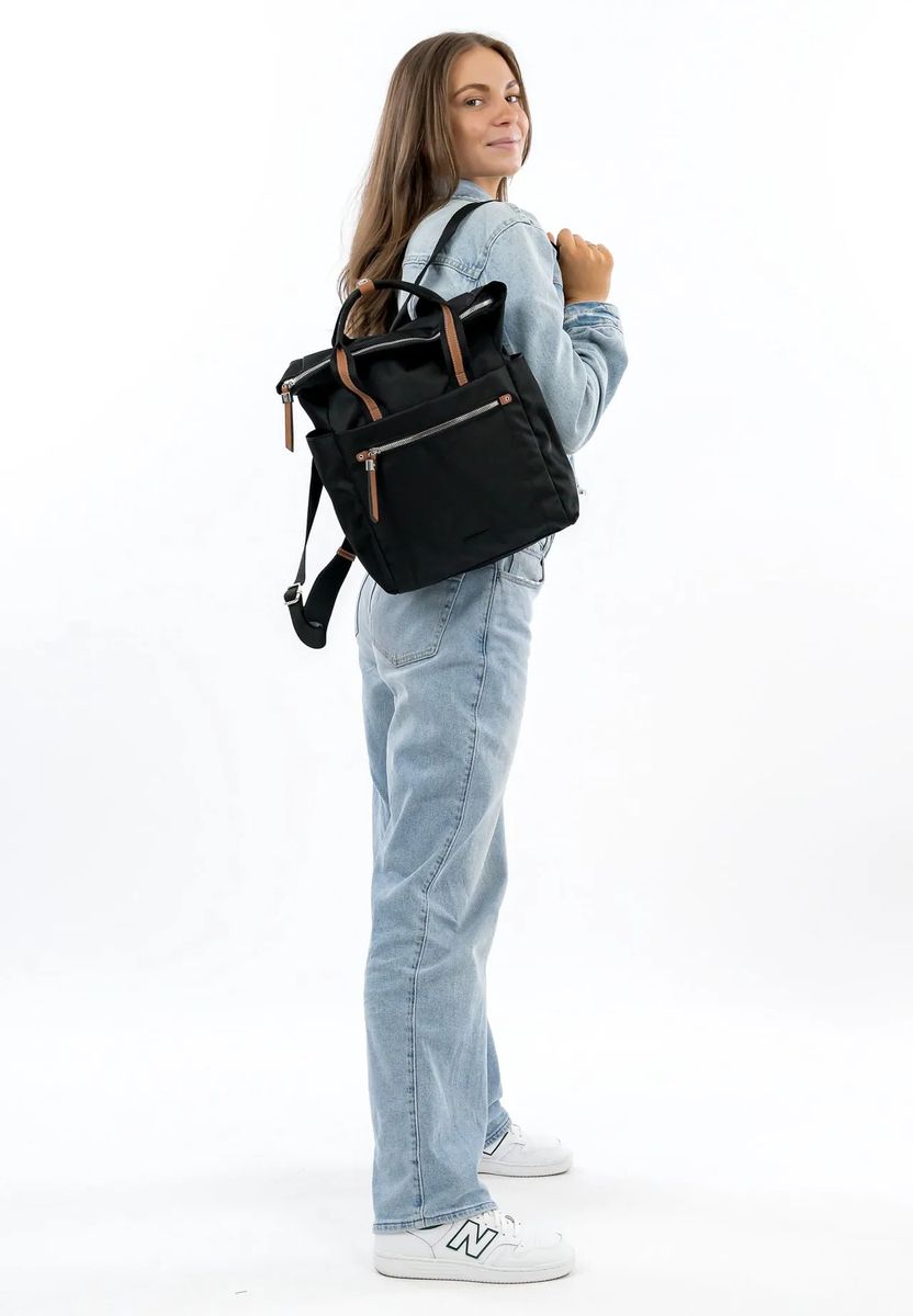 Vielseitiger Nylon-Rucksack mit Griffen