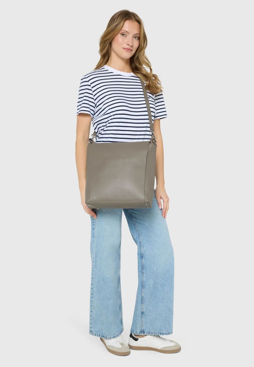 Minimalistische Leder-Multifunktionstasche