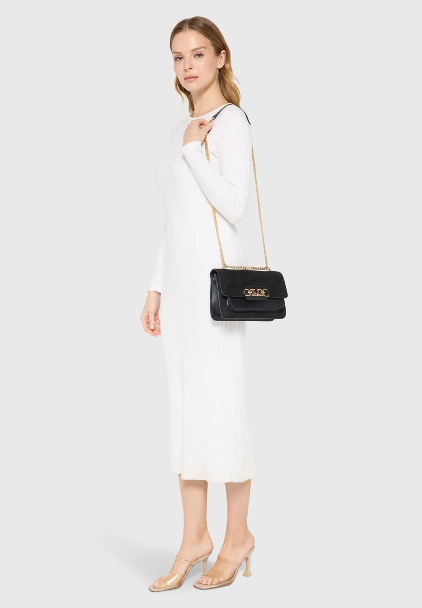 Elegante Klappentasche mit Kette