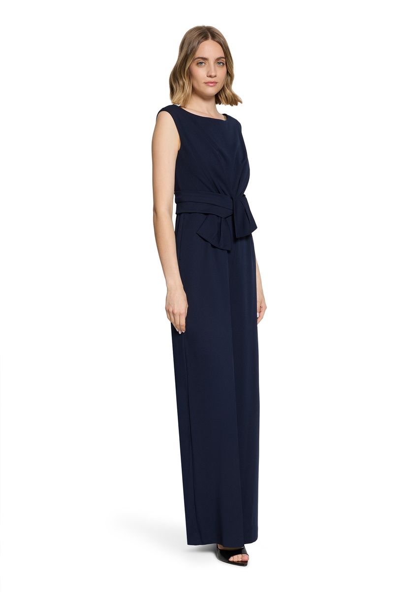 Eleganter ärmelloser Jumpsuit mit weitem Bein