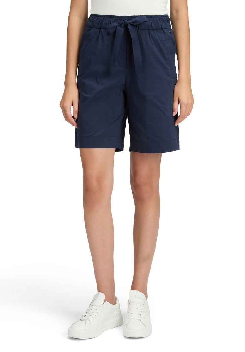 Gerade High-Waist Bermuda-Shorts
