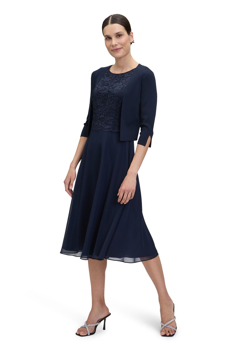 Glänzender Strickbolero mit Dreiviertelarm