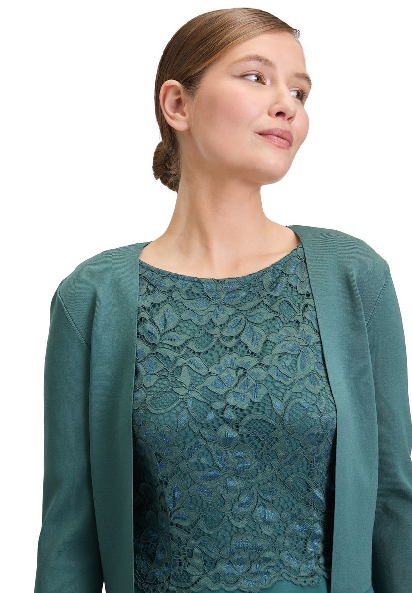 Schimmernder Feinstrick-Bolero mit Armschlitz