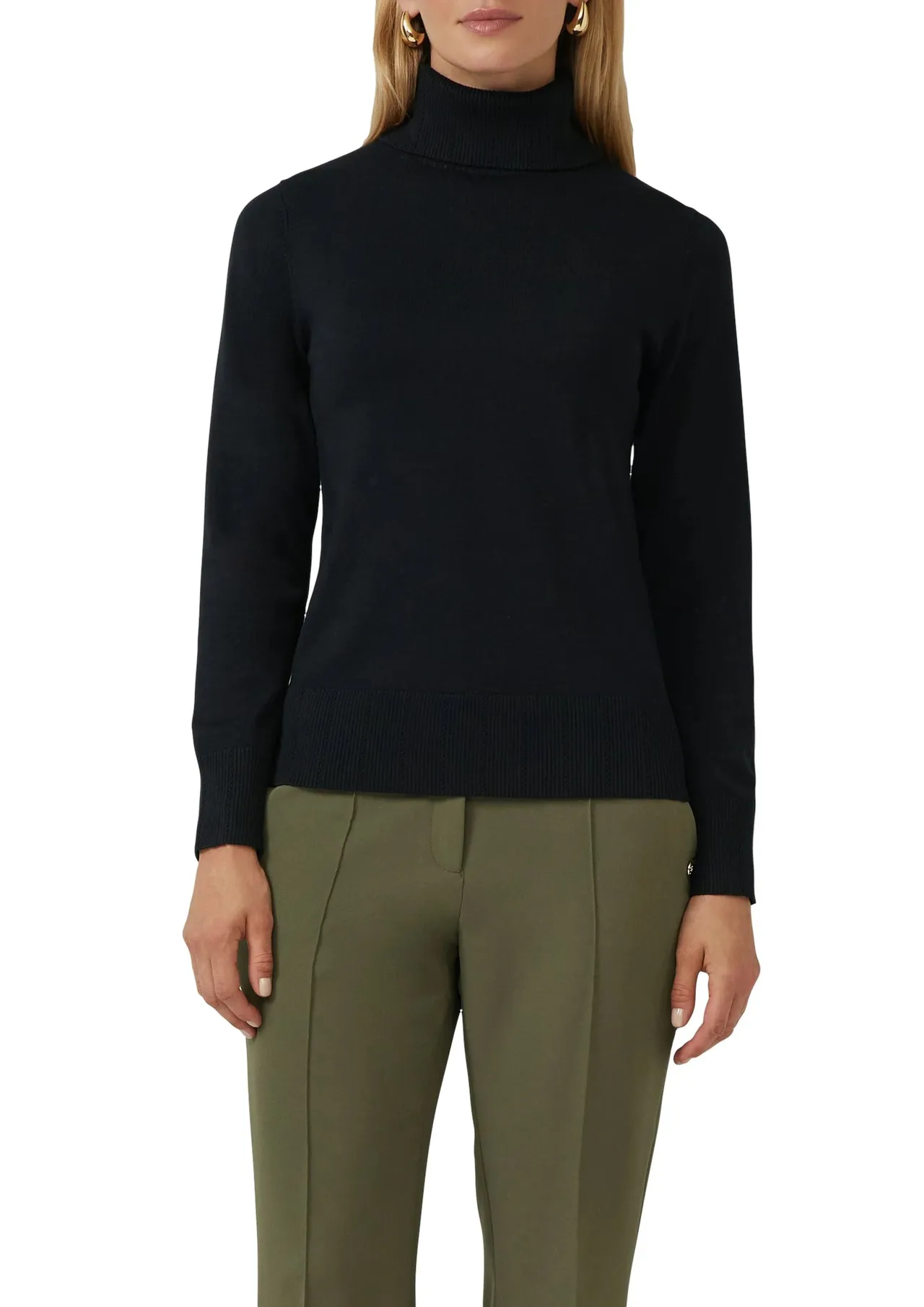 Schmaler Rollkragenpullover aus Feinstrick