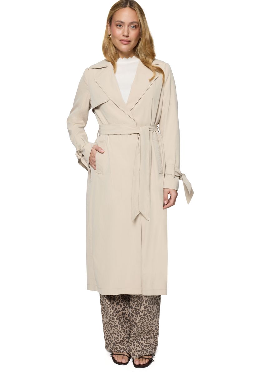 Moderner Trenchcoat mit Bindegürtel