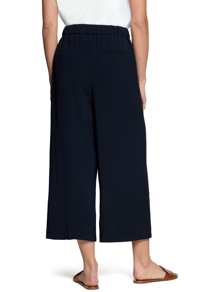 Culotte mit weitem Bein und Gürtel