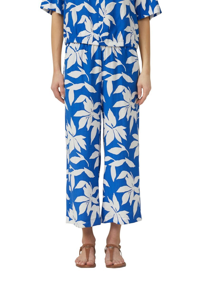 Luftige Culotte mit floralem Print