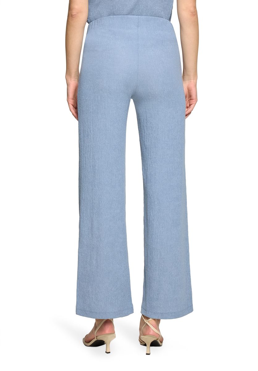 Strukturierte Schlupfhose mit geradem Bein