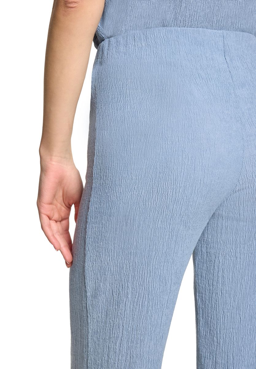 Strukturierte Schlupfhose mit geradem Bein