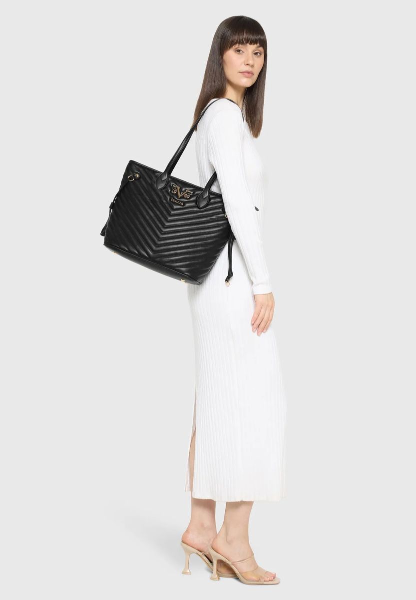 Elegante Shopper-Tasche mit Chevron-Steppung