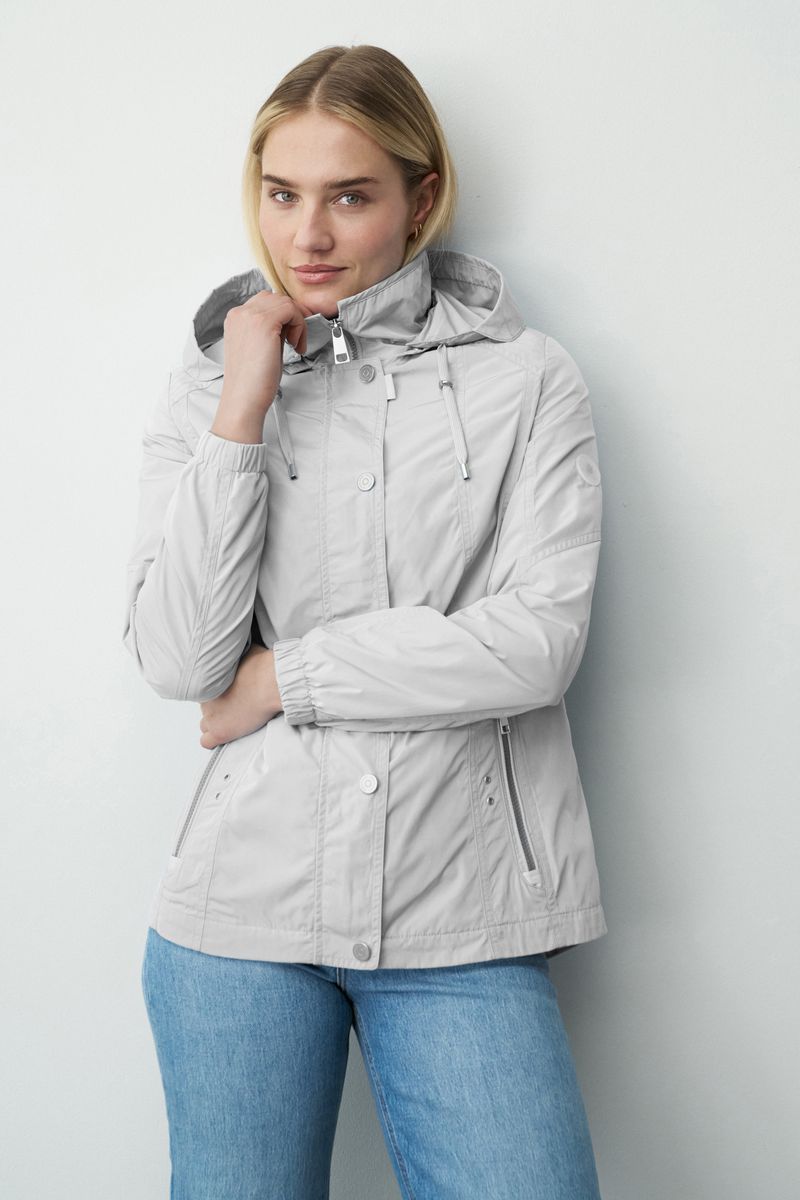Leichte Übergangsjacke mit Kapuze