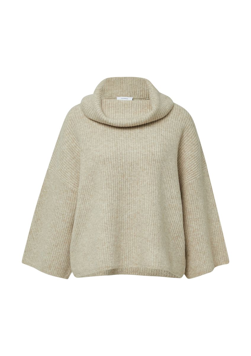 Kastiger Strickpullover mit Rollkragen
