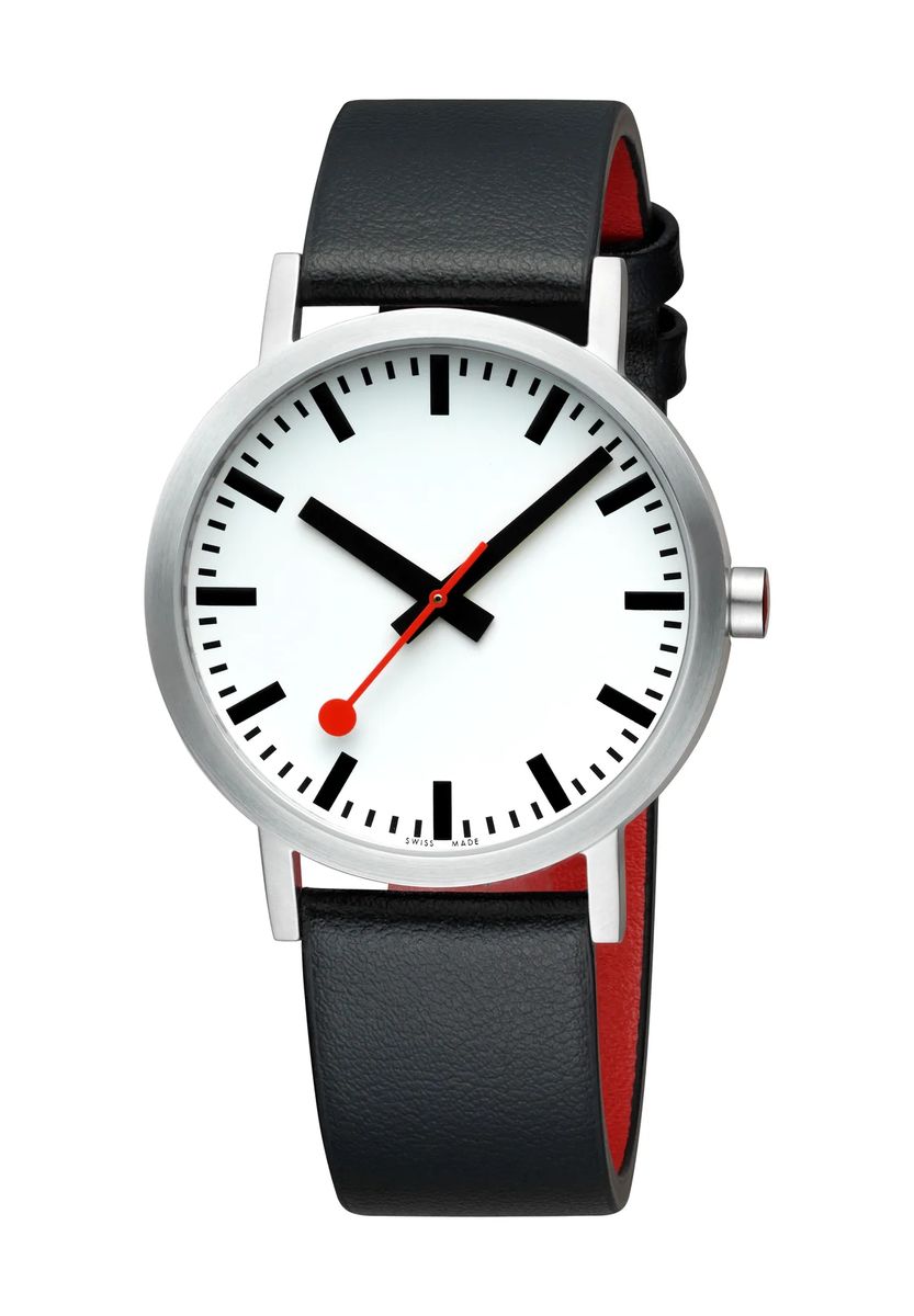 Ikonische Schweizer Bahnhofs-Armbanduhr