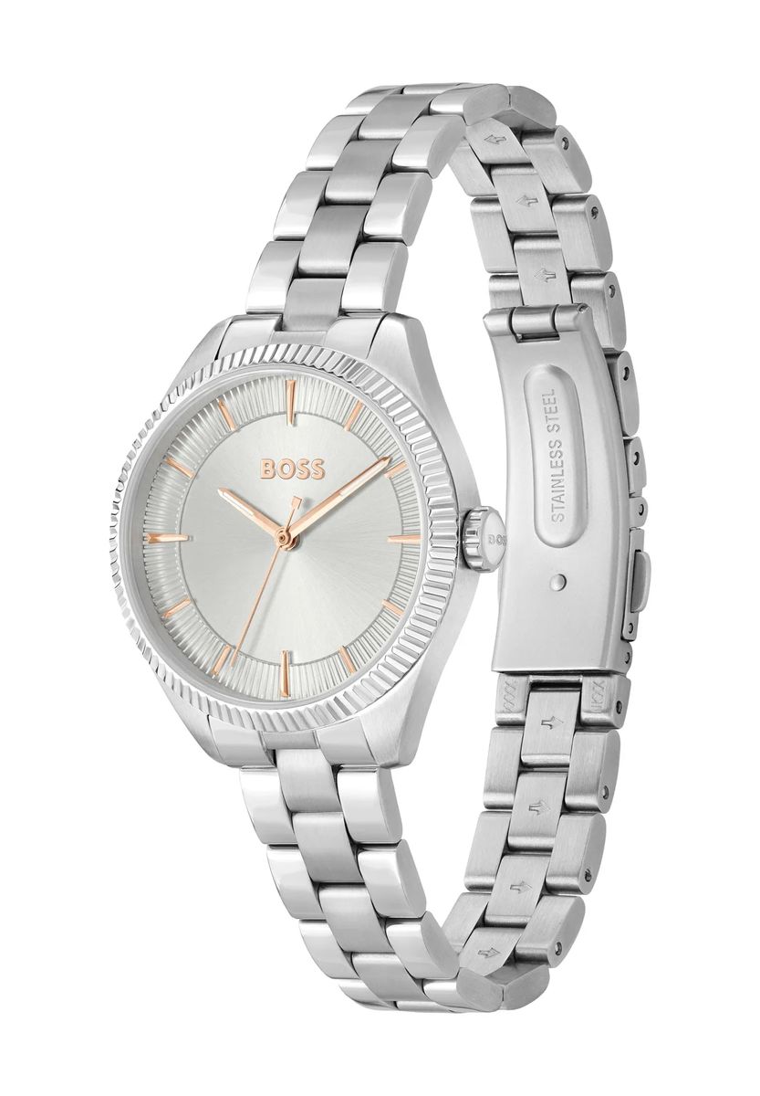 Elegante silberfarbene Uhr mit geriffelter Lünette